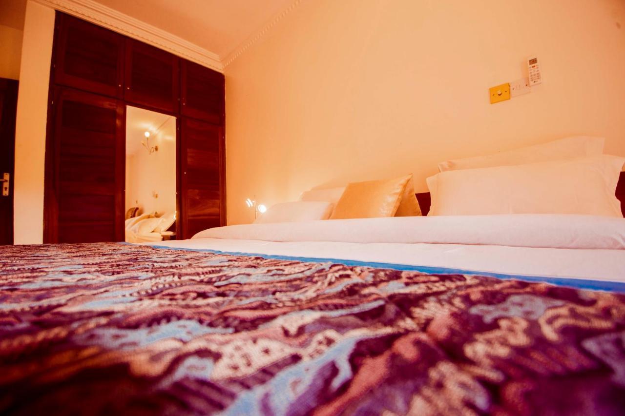 Residence Massou Yaoundé エクステリア 写真