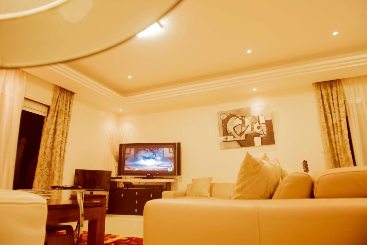 Residence Massou Yaoundé エクステリア 写真