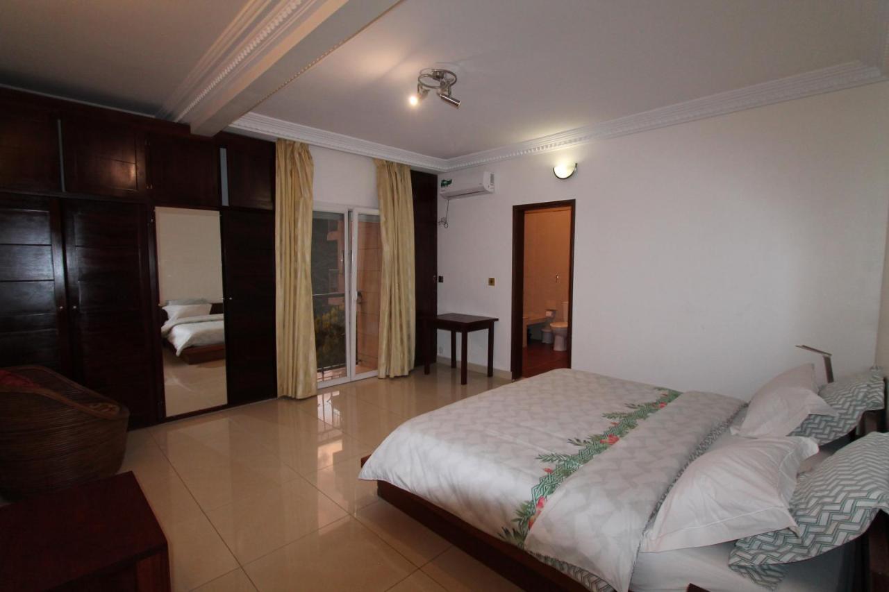 Residence Massou Yaoundé エクステリア 写真