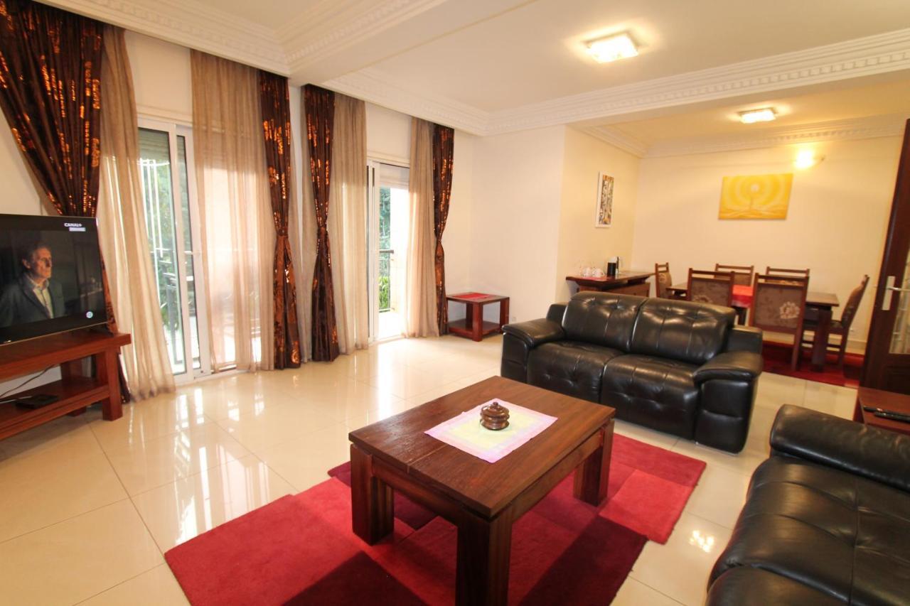 Residence Massou Yaoundé エクステリア 写真